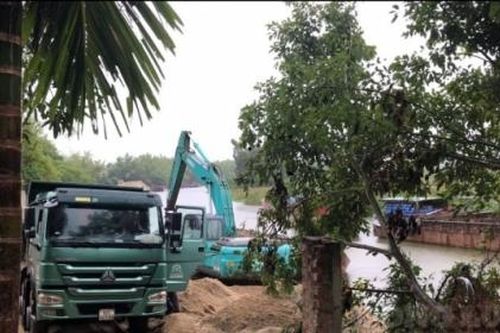 Thị xã Điện Bàn - Quảng Nam: Bãi tập kết cát, sỏi ngang nhiên hoạt động dù đã bị niêm phong