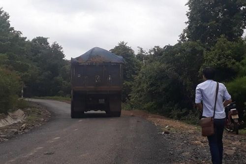 Gia Lai: Đường nhựa hóa… đường đất vì doanh nghiệp khai thác cát