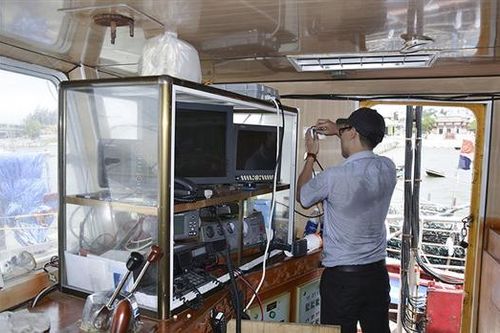 Đẩy mạnh việc lắp đặt thiết bị giám sát hành trình cho tàu cá