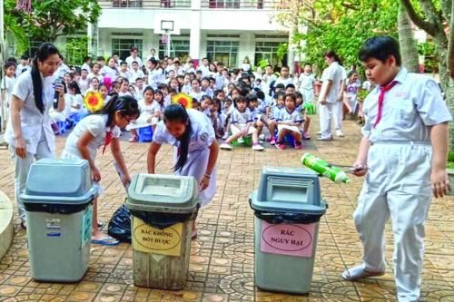 Năm học mới 2019 – 2020: Trường học nói không với rác thải nhựa