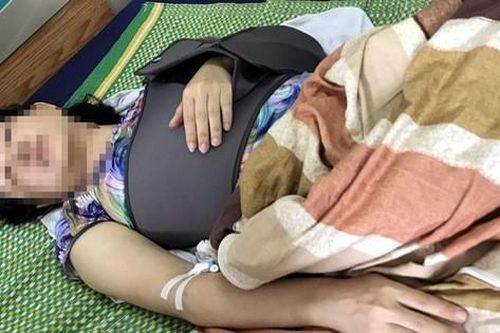 Hà Nội: Xác minh vụ chồng bị tố dùng ô tô đâm vợ cũ nhập viện