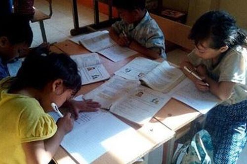 Có những mùa khai giảng còn chênh vênh
