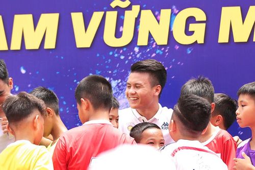 Quang Hải sẽ trở thành 'Đại sứ thắp lửa ước mơ' cho học sinh Thủ đô