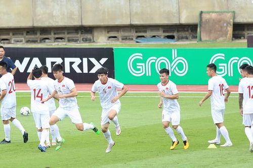 Tin tức Việt Nam vs Thái Lan (19h hôm nay): Văn Lâm bắt chính, Văn Hậu dự bị cho Hồng Duy