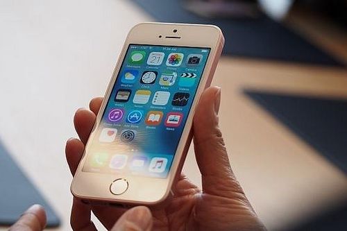 iPhone SE 2 ra mắt đầu năm 2020