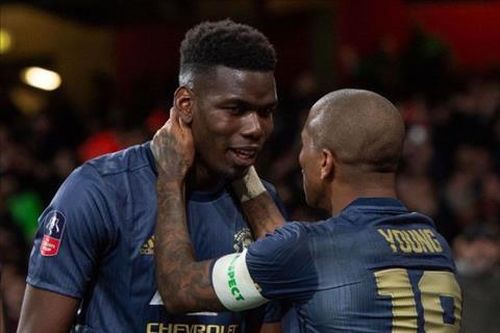 Ba sao bự MU ăn hại, Zidane được tiếp sức ký Pogba