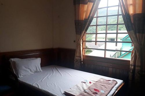 Chồng qua đêm với người cũ để 'đền bù' thanh xuân
