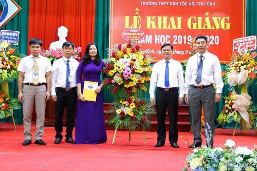 Chủ tịch UBND tỉnh Thái Thanh Quý dự lễ khai giảng tại Trường THPT Dân tộc nội trú tỉnh