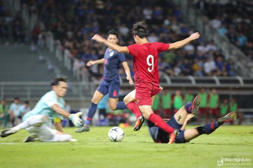 ĐT Việt Nam và ĐT Thái Lan cầm chân nhau tại vòng loại World Cup 2022