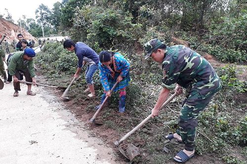 Ðồn Biên phòng Mường Pồn học và làm theo Bác