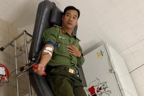 Bệnh viện cảm ơn ba Công an hiến máu hiếm cứu người nguy kịch