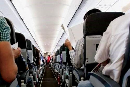Quy tắc ứng xử khi đi máy bay