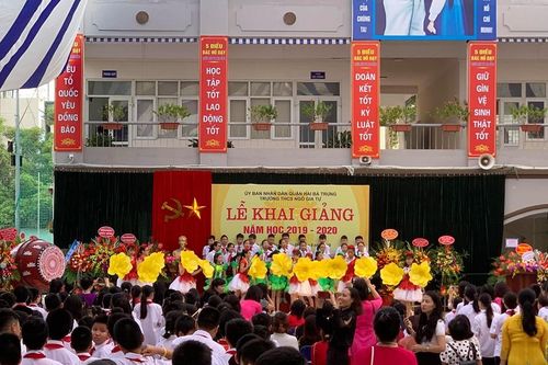 Tưng bừng khai giảng năm học 2019-2020: Vui bước em đến trường