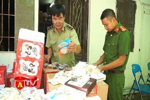 Đến hẹn lại lo về bánh Trung thu nhập lậu