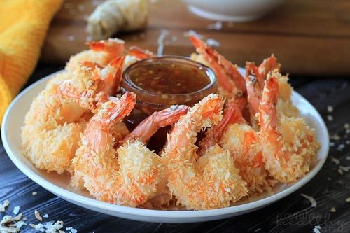 Nâng tầm tôm chiên với dừa nạo khô giòn rụm