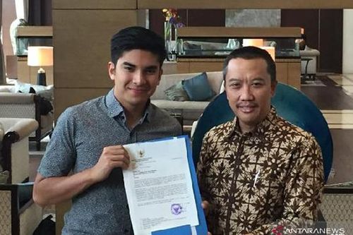 Vụ bạo loạn ở Indonesia: Bộ trưởng thể thao Indonesia phải gửi thư xin lỗi Malaysia