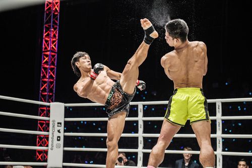 ONE Championship TPHCM 2019: Nguyễn Trần Duy Nhất hạ knock-out đối thủ người Malaysia