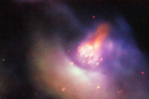Hubble 'soi' được gì ở hệ sao đang chết dần?