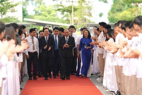 Thủ tướng yêu cầu bảo đảm an toàn cho học sinh vùng mưa lũ