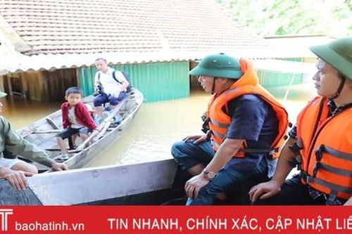 Bộ trưởng Trần Hồng Hà: Tuyệt đối không để nhân dân vùng lũ thiếu lương thực, nước uống
