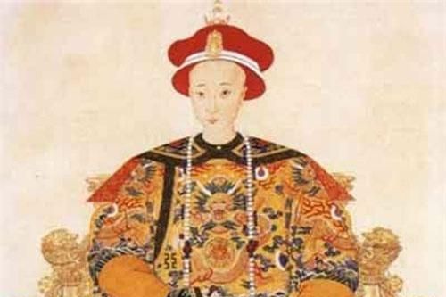 Vì sao ba đời hoàng đế triều Mãn Thanh tuyệt tự?