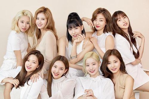 Màn comeback tại quê nhà còn chưa lên sóng, Twice đã rục rịch công phá xứ hoa Anh Đào bằng album mới