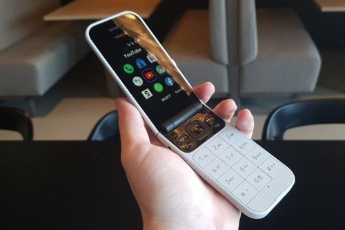 Công ty Phần Lan 'tái sinh' điện thoại Nokia nắp gập