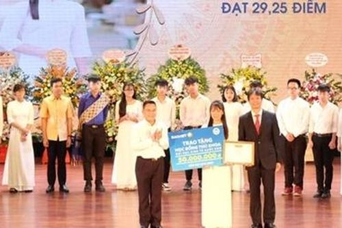 Tập đoàn Bảo Việt sát cánh cùng sinh viên ngành Tài chính – Bảo hiểm