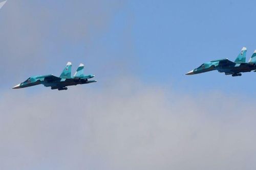 Hai tiêm kích Su-34 của Nga va chạm trên không