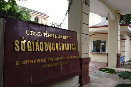 15 cán bộ ở Hòa Bình bị đề nghị kỷ luật vì con được nâng điểm thi
