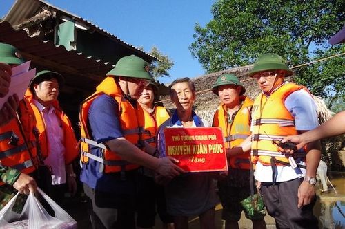 Kiểm tra công tác khắc phục hậu quả lũ lụt tại Hà Tĩnh
