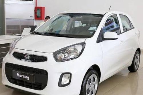 Xe nhỏ giá rẻ: Chọn Hyundai i10, KIA Morning hay Toyota Wigo?