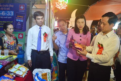 Khai mạc Ngày hội văn hóa, thể thao, du lịch - Hội chợ thương mại và Đêm hội Trung thu Yên Sơn năm 2019