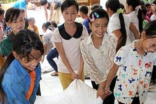 Cấp hàng chục nghìn tấn gạo hỗ trợ học sinh 'vùng khó' trong năm học mới