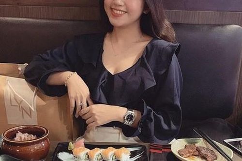 Cuối tuần, rủ bạn thân 'quét sạch' 4 nhà hàng buffet nướng ở TP.HCM