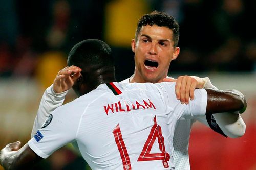 Ronaldo mang niềm vui cho con trai Matic