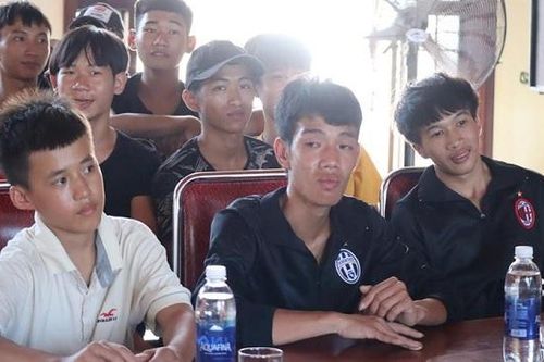 Nghe tin anh trai đi biển bị sóng đánh chìm, em gái đột tử qua đời