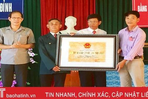 Đón nhận bằng xếp hạng di tích lịch sử - văn hóa Nhà thờ Nguyễn Nê