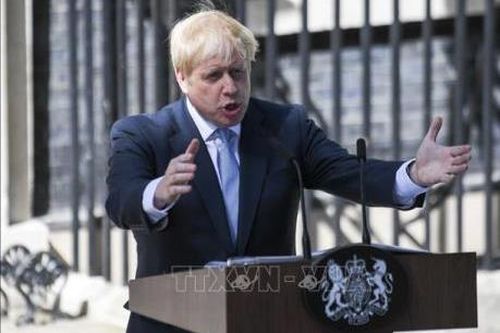Thủ tướng Anh lại có thêm áp lực mới về Brexit