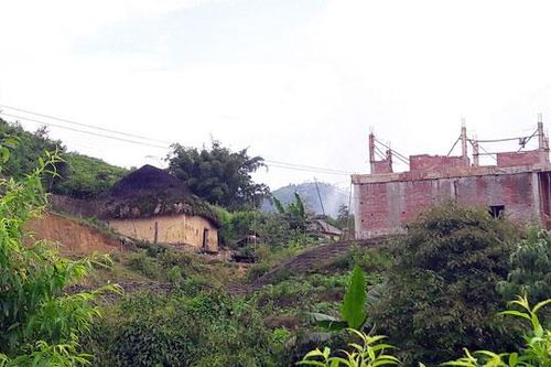 Bài 2: Nguy cơ phá vỡ không gian văn hóa bản Hà Nhì