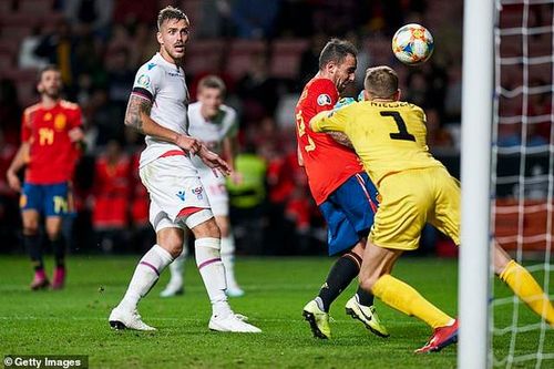 Rodrigo và Alcacer lập cú đúp, Tây Ban Nha toàn thắng cả 6 trận