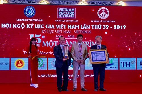 3 Kỷ lục thế giới được trao tặng tại Hội ngộ Kỷ lục gia lần thứ 39