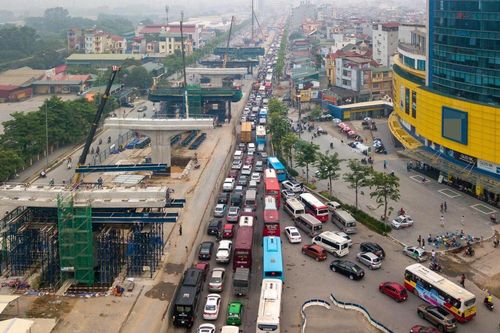 Đại công trường 5.300 tỷ, con đường khổ ải