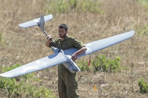 Hezbollah tuyên bố bắn hạ máy bay không người lái của Israel