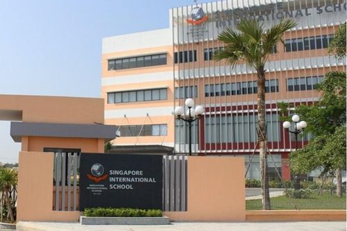 Trường Quốc tế Singapore Đà Nẵng: Cha tố cáo, các con bị trường cho thôi học
