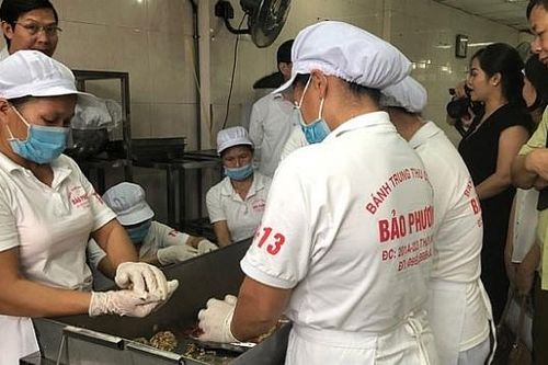 Hà Nội tăng cường kiểm soát an toàn thực phẩm bánh trung thu
