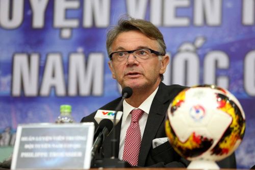 'Phù thủy trắng' Philippe Troussier nhận làm trợ lý cho HLV Park Hang-seo