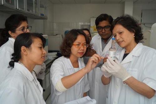 Phát triển hệ thống Giám sát kháng kháng sinh