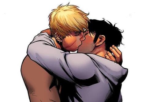 Họa sĩ Marvel gay gắt khi Brazil 'dậy sóng' về nụ hôn trong Avengers