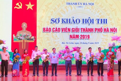 Hà Nội: Gần 700 thí sinh thi báo cáo viên giỏi